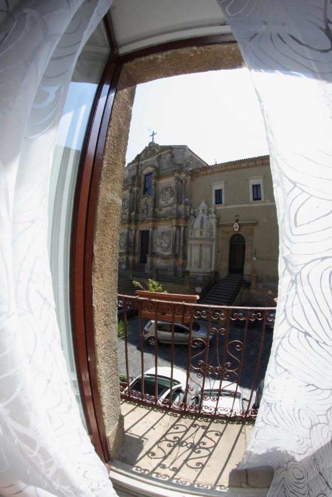 Gualtiero Camere & Suite Caltagirone Værelse billede