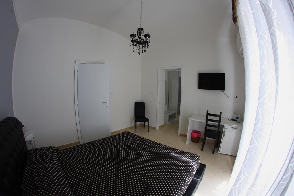 Gualtiero Camere & Suite Caltagirone Eksteriør billede