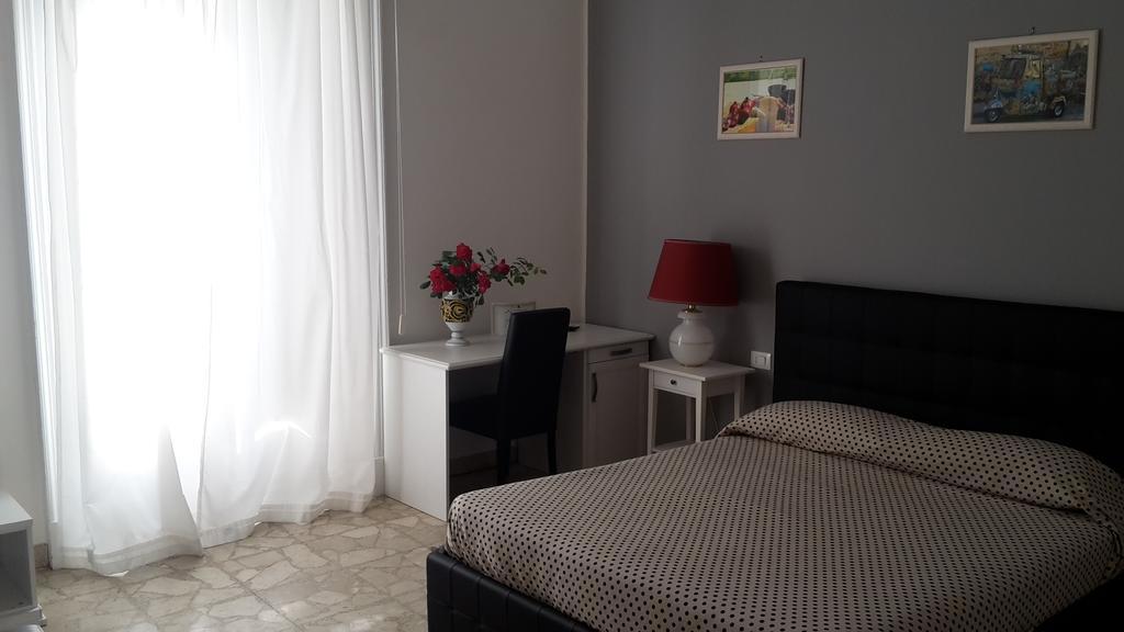 Gualtiero Camere & Suite Caltagirone Eksteriør billede